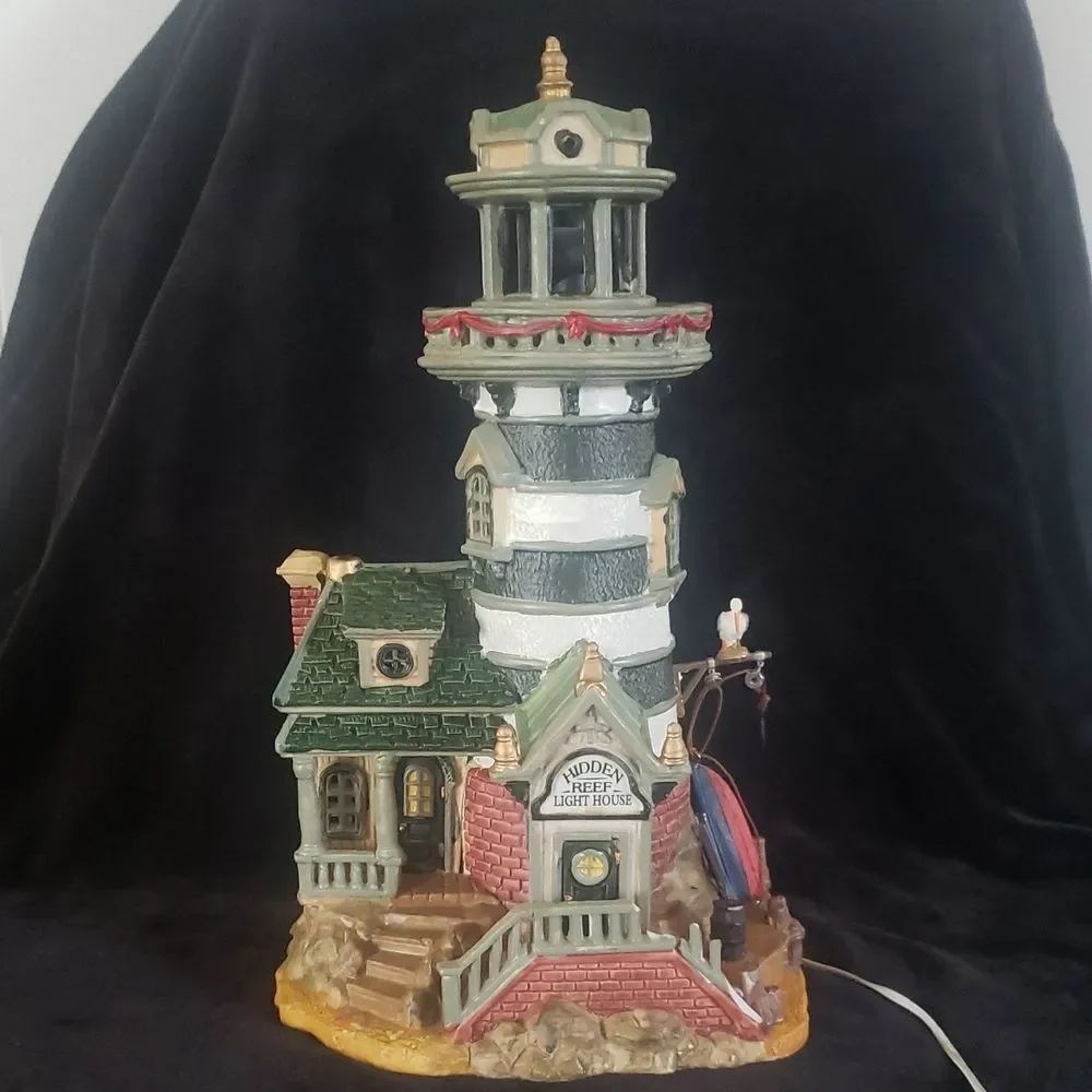 RARE Lemax Christmas Village Hidden Reef Lighthouse
